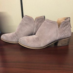 Susina Booties-sz 9